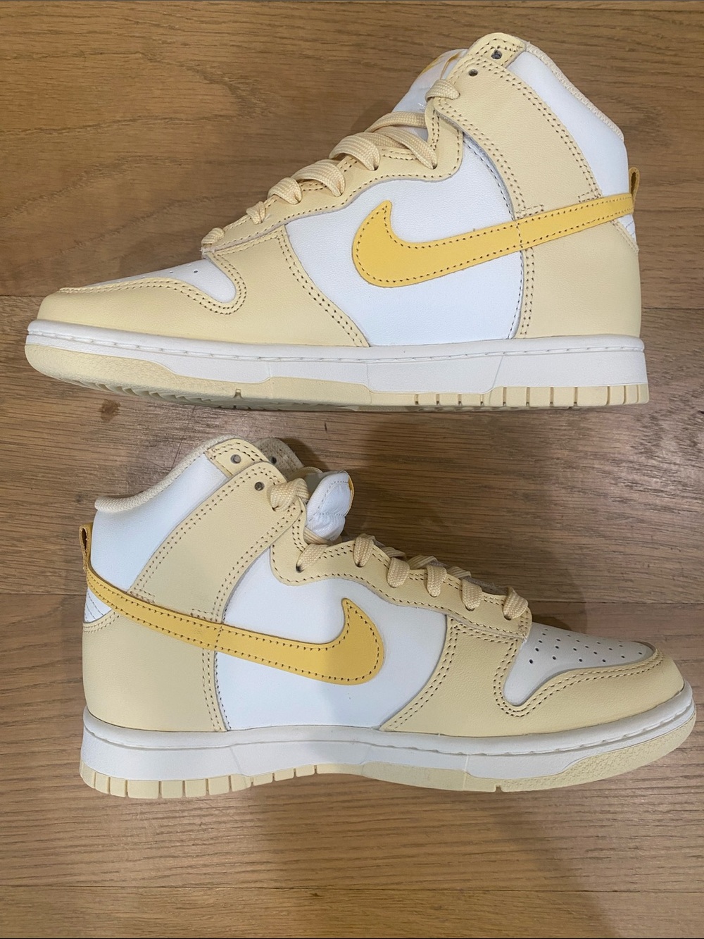 Nike High-Top Sneakers in Cream, White and Yellow